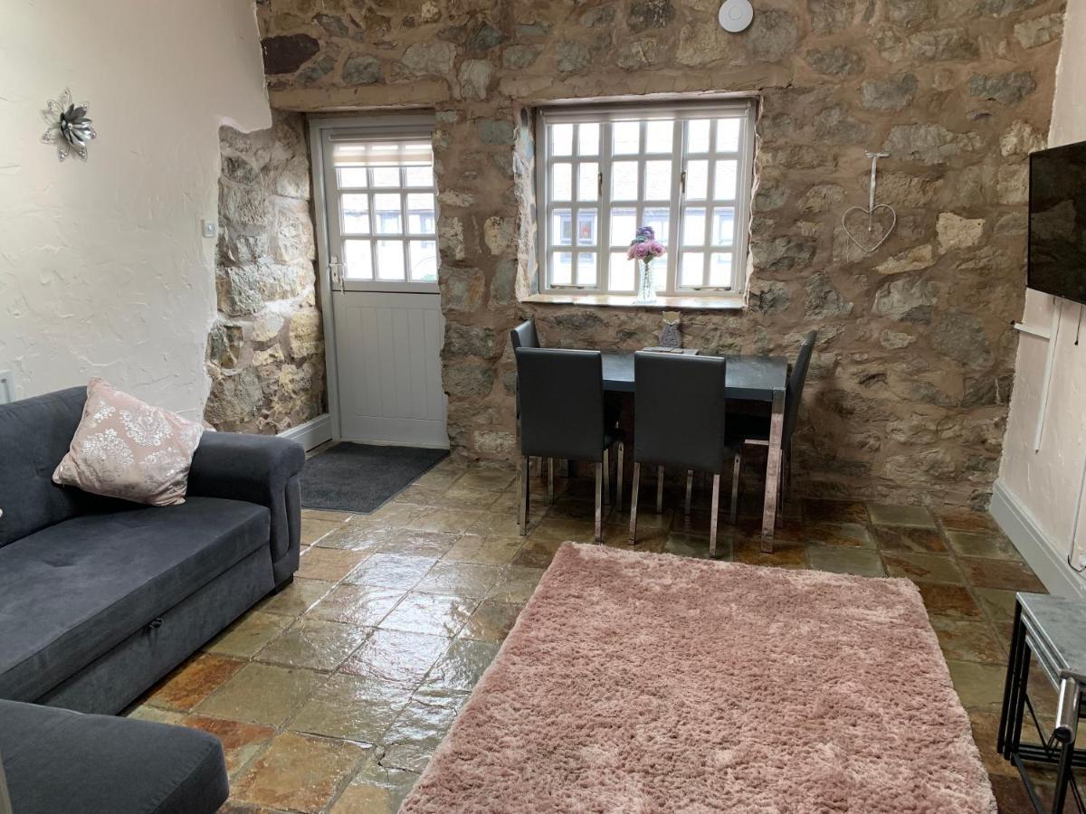 Dwylig Isa Holiday Cottages Rhuddlan 外观 照片