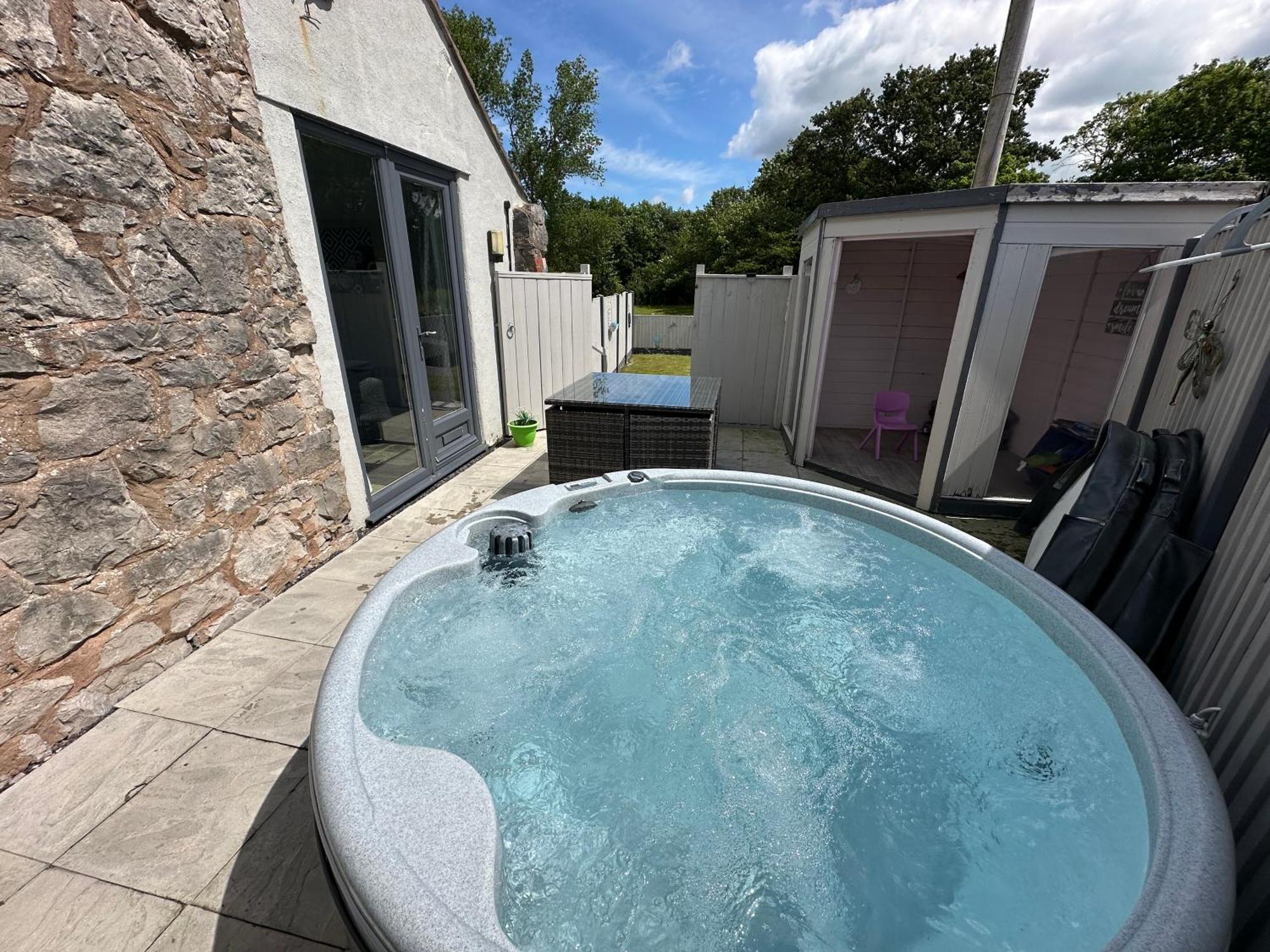 Dwylig Isa Holiday Cottages Rhuddlan 外观 照片