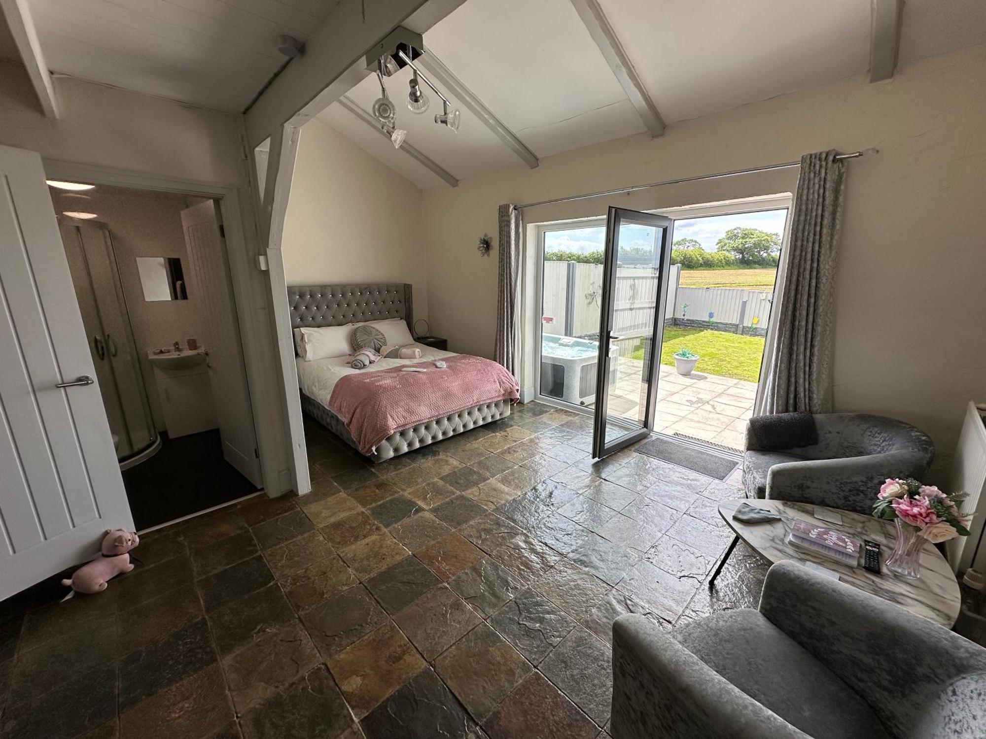 Dwylig Isa Holiday Cottages Rhuddlan 外观 照片